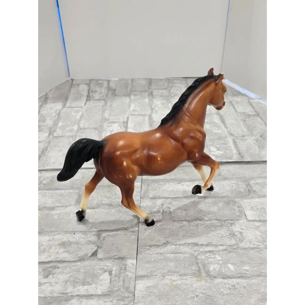 Vintage Breyer Running Mare Sugar 124‎ Bay Vintage Traditional Model Horse FLAW